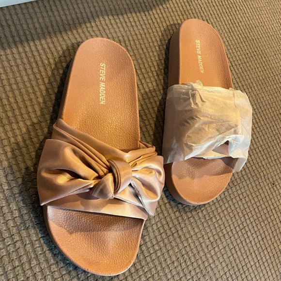 Brand new Steve Madden rose gold silky bow slides - Picture 4 of 4